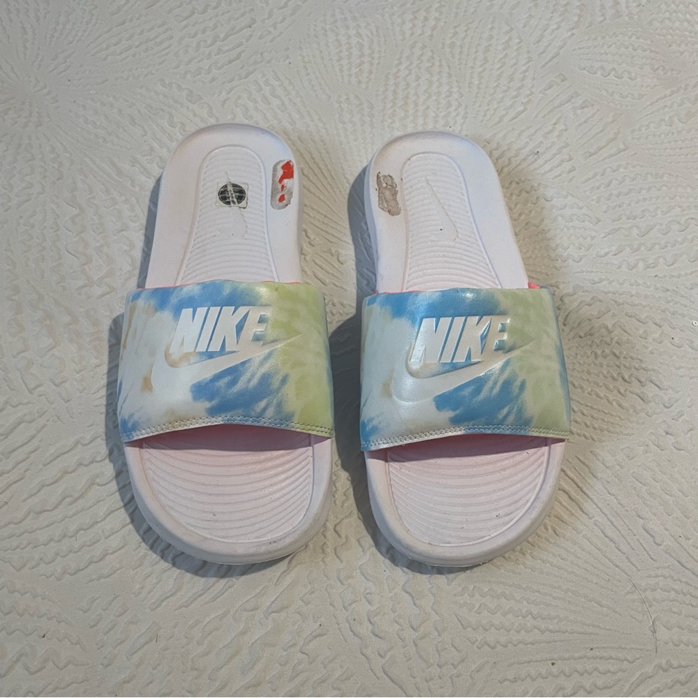 Nike Tie-Dye Slides